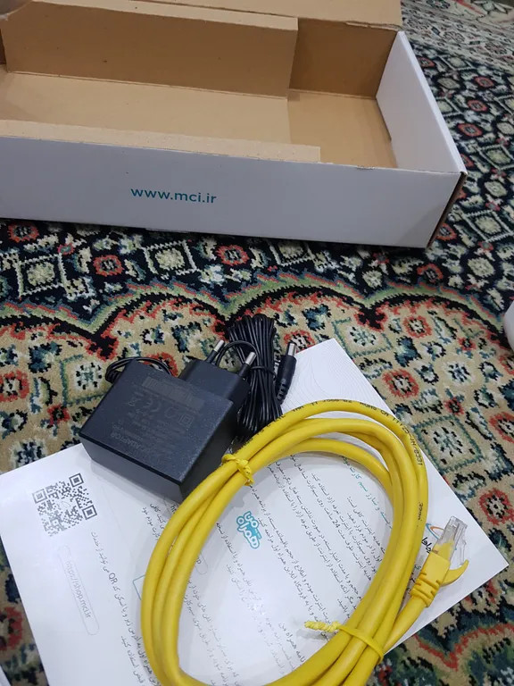 مودم رومیزی 4.5G همراه اول مدل MIMO 4x4-HA6400، آنتن چهارگانه داخلی، پشتیبانی از Wi-Fi دو بانده 2.4 و 5 گیگاهرتز، 1000 پورت LAN گیگابیتی و پشتیبانی از 32 کاربر همزمان